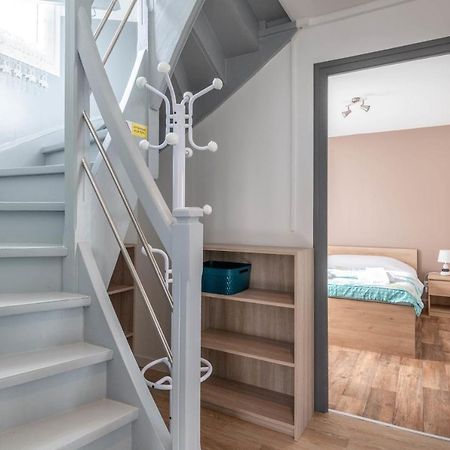 Casa a schiera in posizione ideale con 3 camere da letto parcheggio e giar Annecy Esterno foto