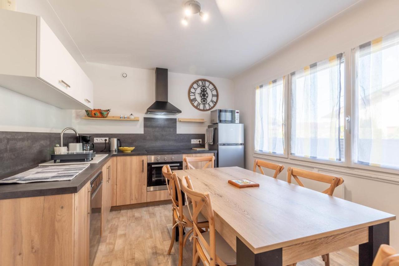 Casa a schiera in posizione ideale con 3 camere da letto parcheggio e giar Annecy Esterno foto