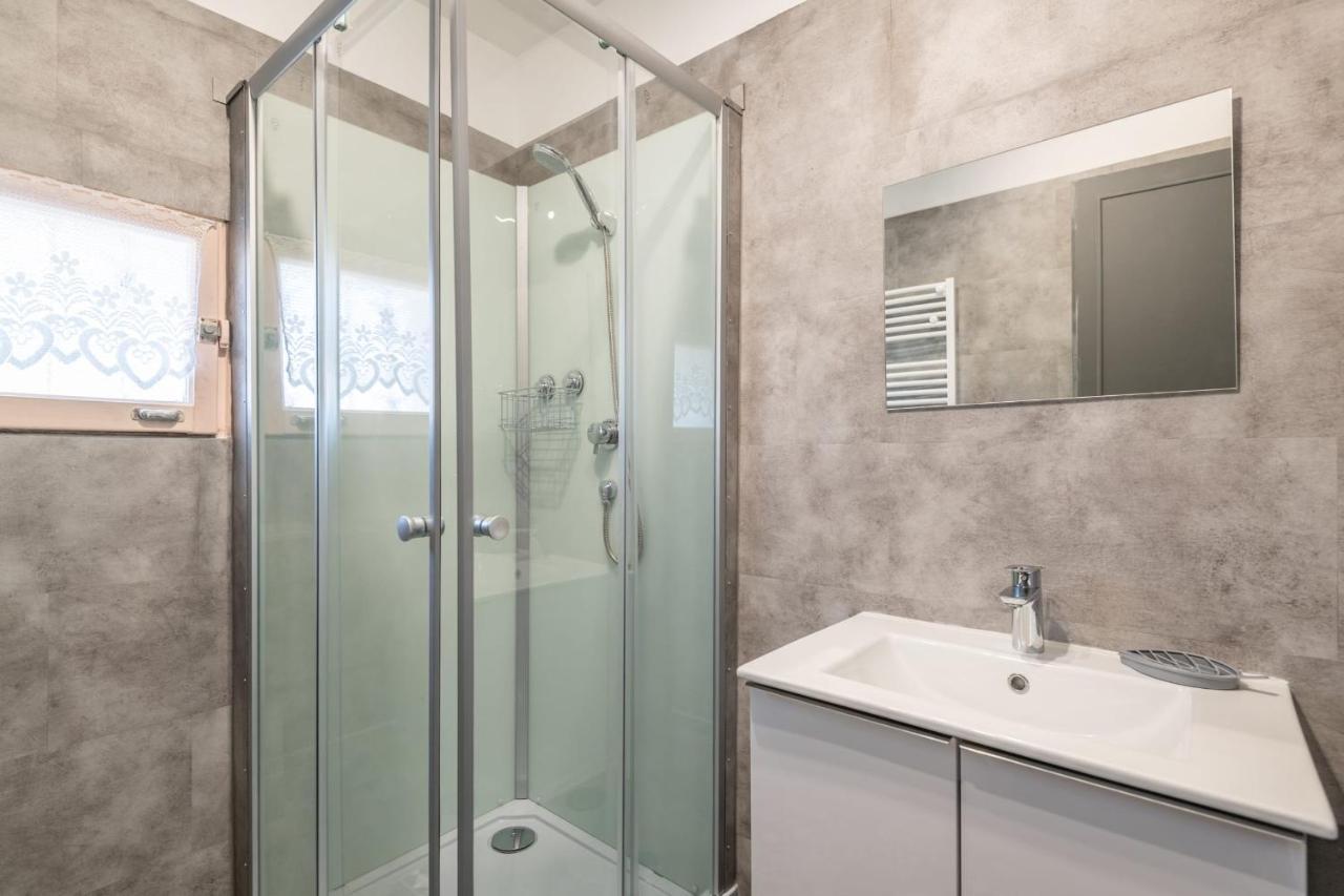 Casa a schiera in posizione ideale con 3 camere da letto parcheggio e giar Annecy Esterno foto