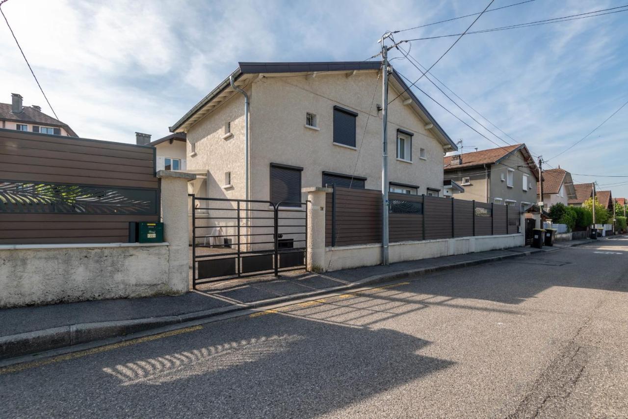 Casa a schiera in posizione ideale con 3 camere da letto parcheggio e giar Annecy Esterno foto
